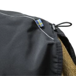 Back On Track Hondenjas Bark All-Round Zwart -Huisdierbenodigdheden bot 3225 bark dog coat black 02.b94849