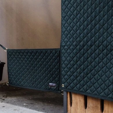 Kentucky Horsewear Kentucky Stable Guard Donkergroen 92x53cm 4 Kentucky Horsewear Kentucky Stable Guard Donkergroen 92x53cm - Afbeelding 2